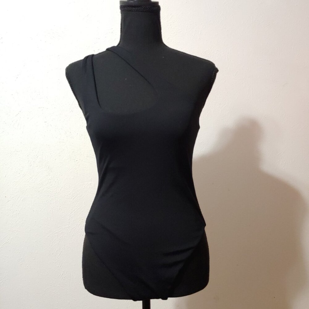 L*Space NWT Phoebe Classic One Shoulder Ribbed Black One Piece Swimsuit Size 10
